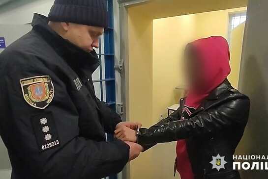На Одещині жінка вдарила ножем односельця: що стало причиною