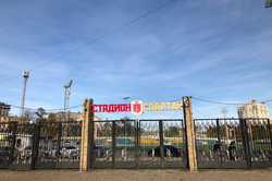 Смерть на футбольном поле: в Одессе на студента упали ворота  