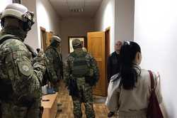 Прокуратура проводит обыски у охранников скандального одесского приюта 