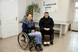 В Одессе одни из первых слушателей автошколы для людей с инвалидностью сдали теоретический экзамен: детали