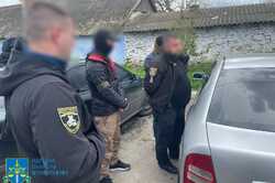 Обіцяв вплинути на слідчого: в Одеській області затримали правоохоронця за отримання хабаря