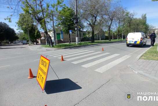 ДТП на Одещині: 73-річний водій збив двох пішоходів